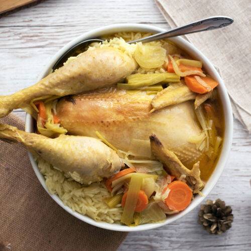 La poule au pot, un plat français traditionnel et simple à préparer