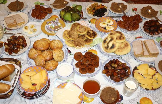 Découvrez nos recettes rapides pour le Ramadan ! Des plats savoureux et faciles à réaliser pour épater vos invités en un rien de temps.