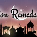 Apprenez à souhaiter un bon Ramadan en français et en arabe, découvrez des idées pour personnaliser vos vœux.